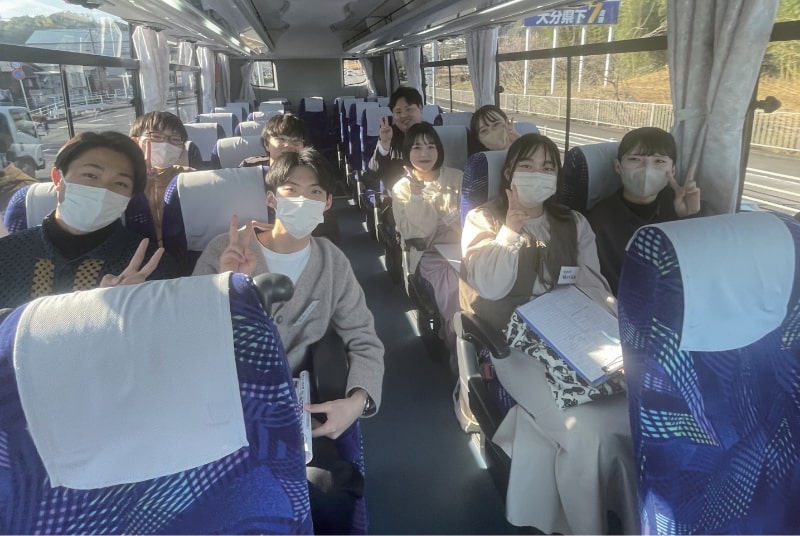 体験学習コースのバスツアーの様子