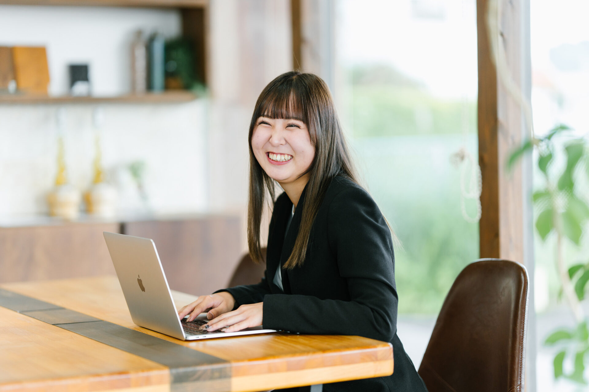 WEB ・広報 / 採用担当 戸髙 琉南｜大分市の工務店 SAKAI株式会社 リクルート新卒採用情報